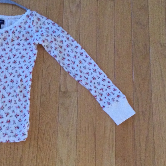 White Ribbed Top - Picture 4 of 4